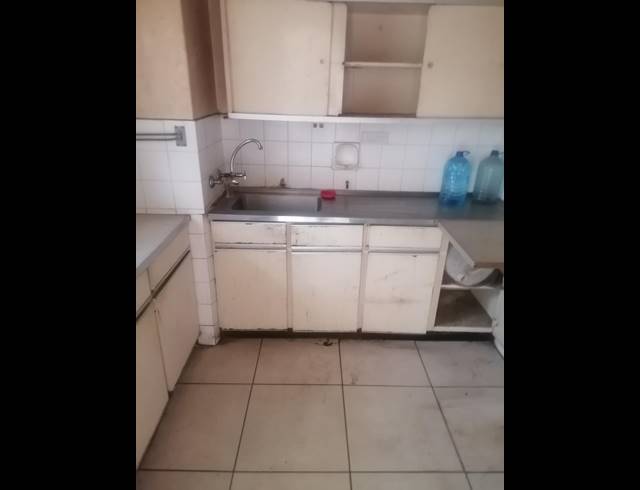 2.5 BEDROOM APARTMENT FOR SALE IN SUNNYSIDE